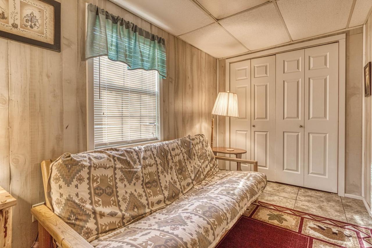 Bear Den, Hot Tub, 1089 Of Free Attraction Tickets For Each Paid Day, Dollywood And More! Sevierville Exterior photo